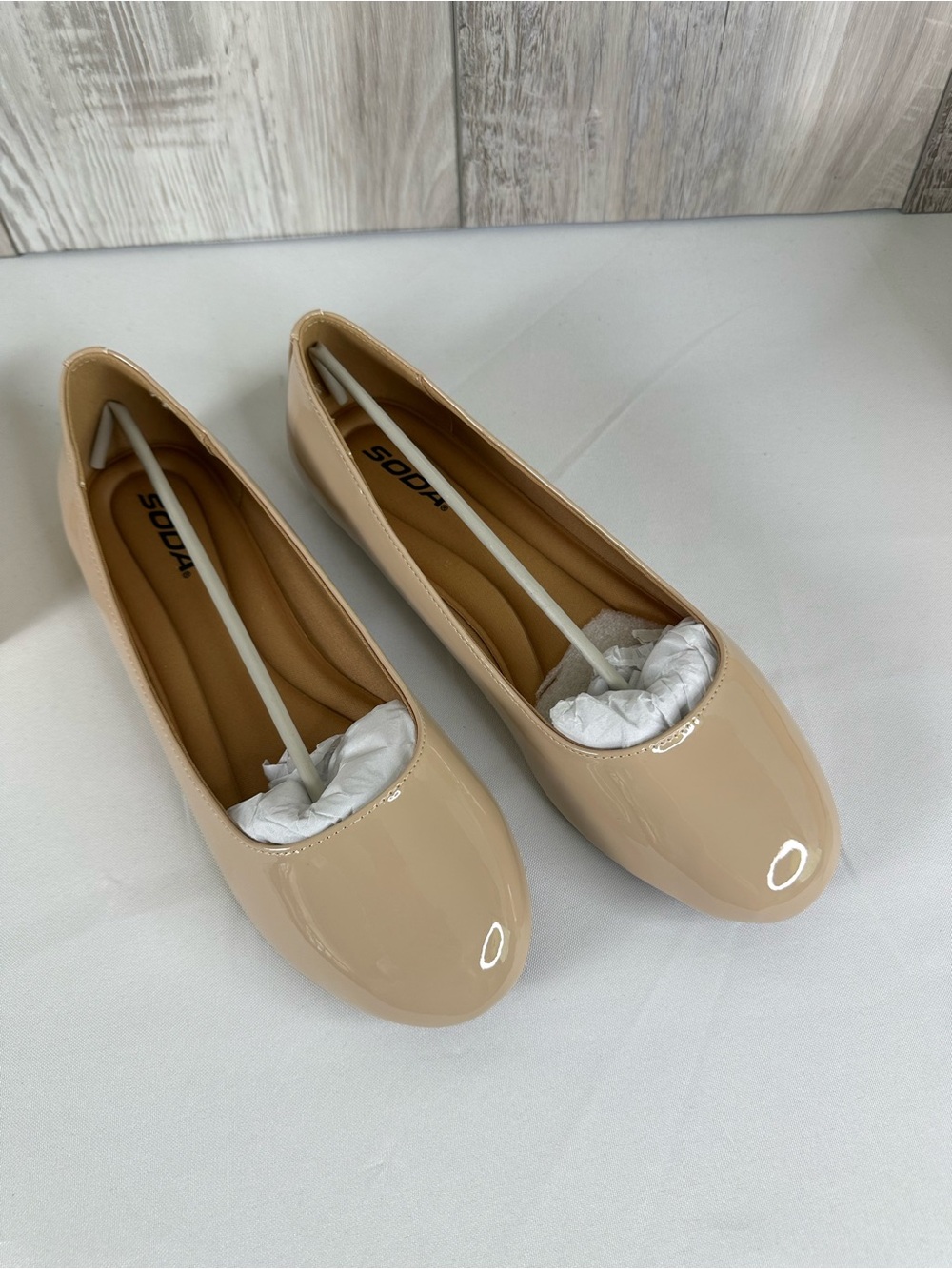 Soda Women's Nude Patent Ballet Flats ~10